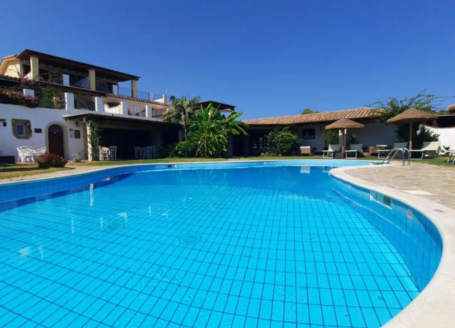 Aparthotel Residence Le Bouganville Villasimius
