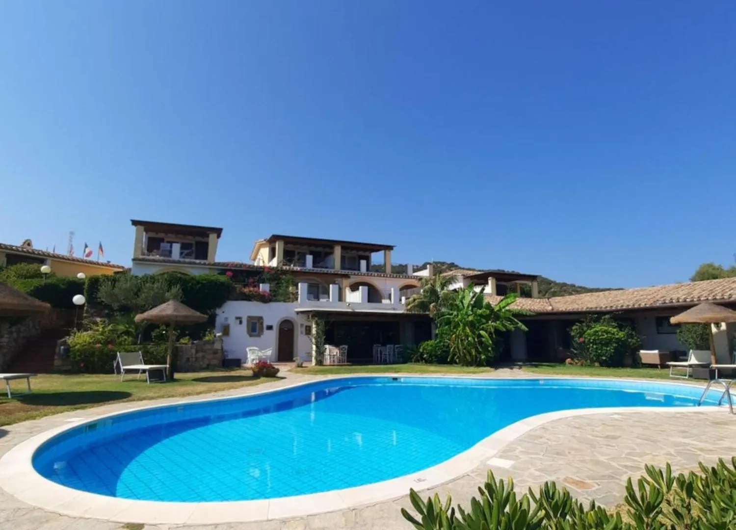 *** Aparthotel Residence Le Bouganville Villasimius Italia
