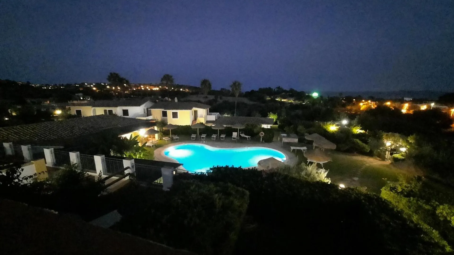 Residence Le Bouganville Villasimius Lejlighedshotel