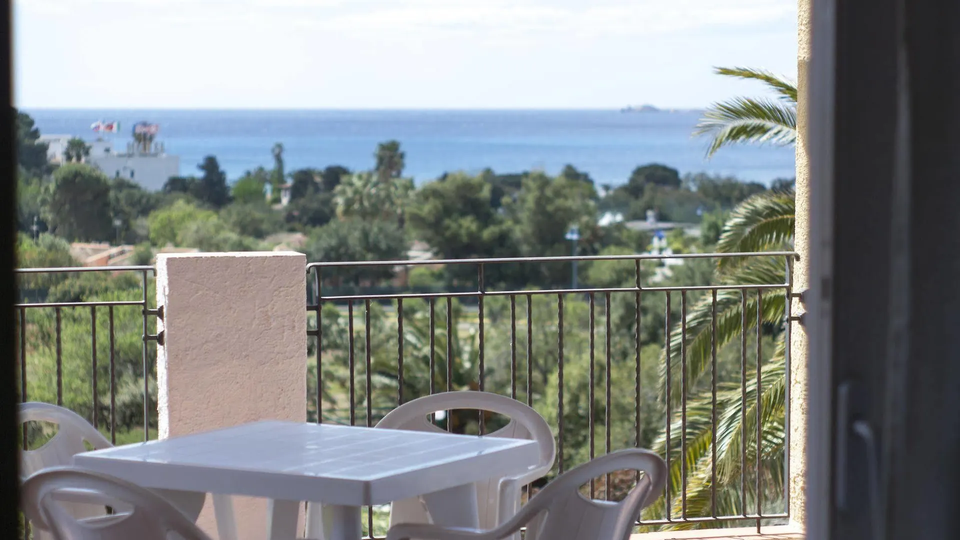 Residence Le Bouganville Villasimius 3*,